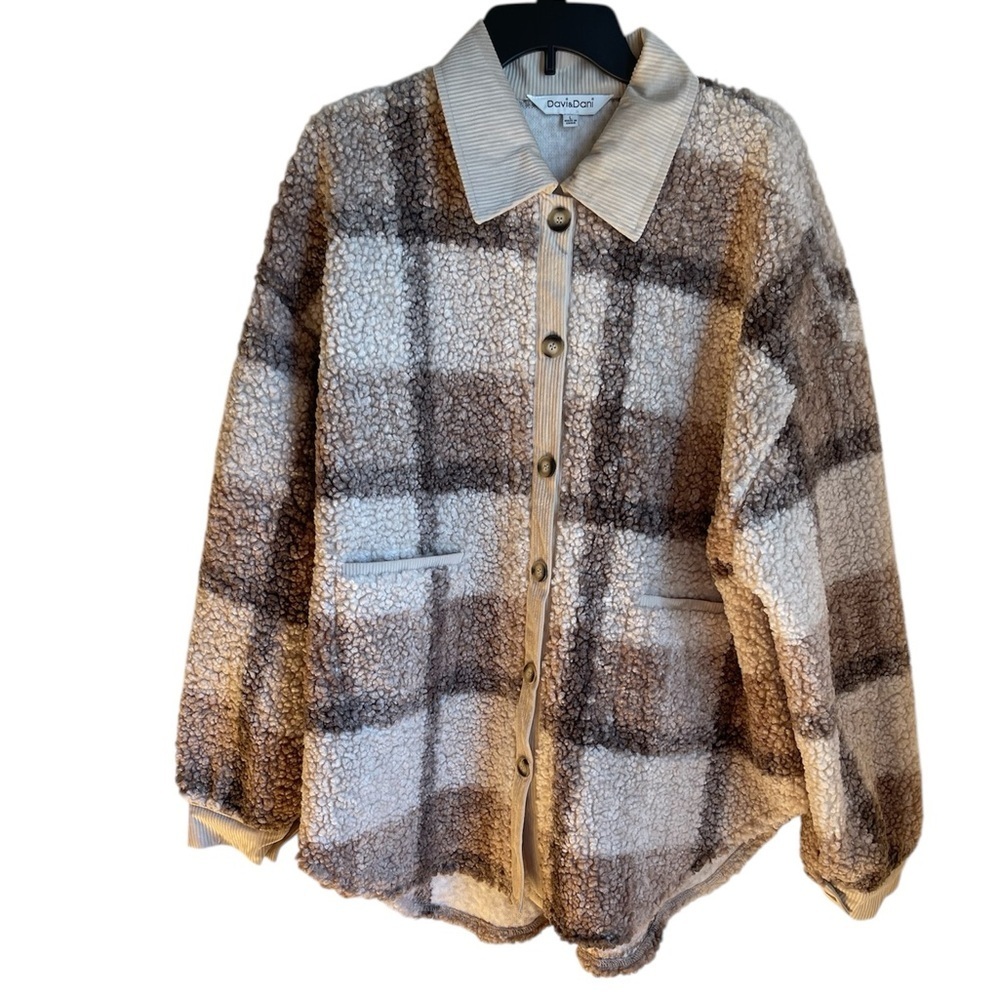 Davi & Dani Sherpa Plaid Shacket Size Large